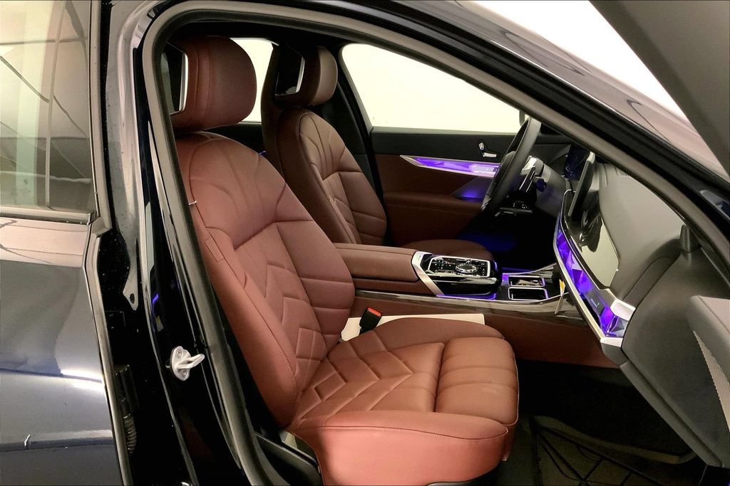 New 2026 BMW 740i xDrive AWD/4WD image 7
