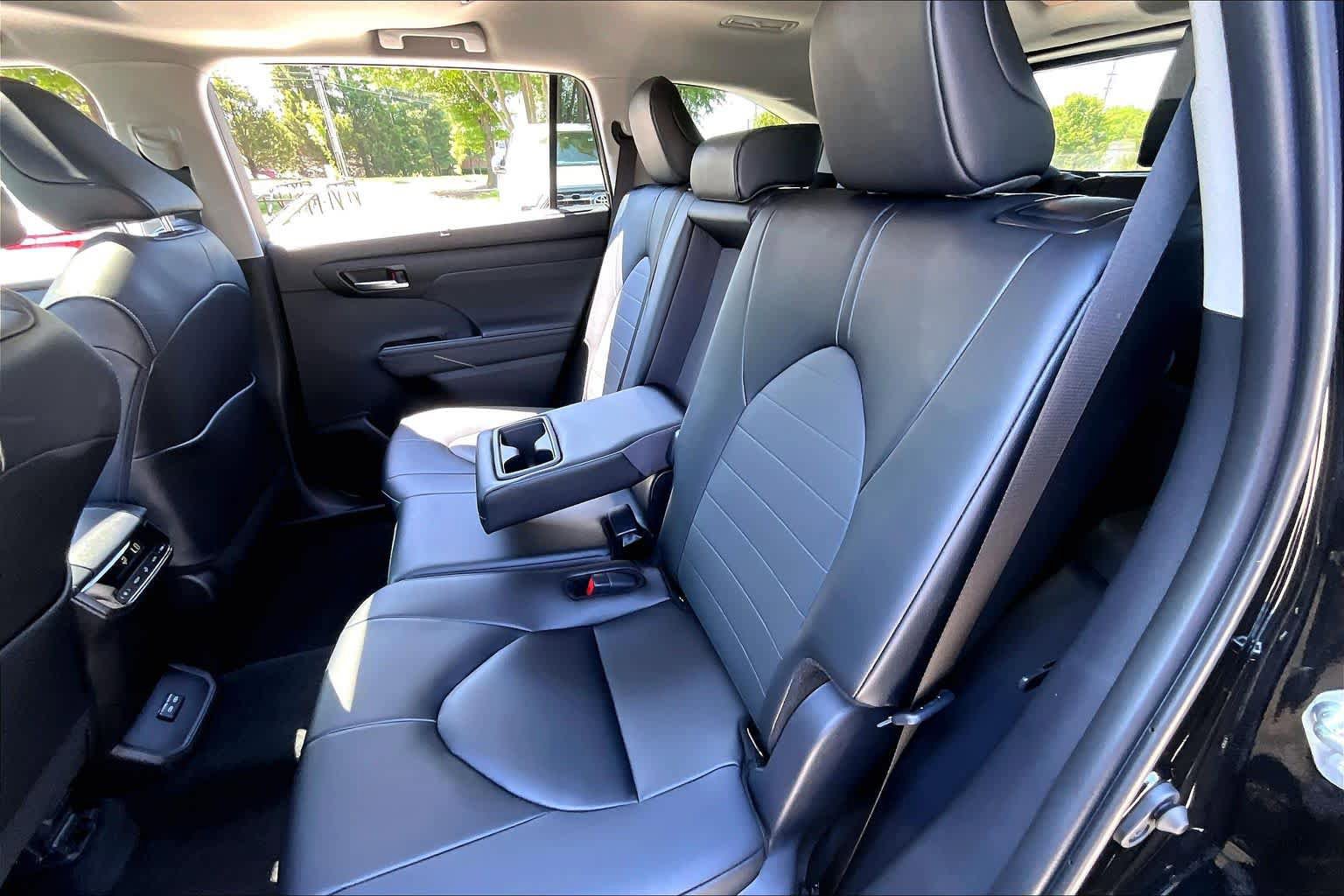 Used 2026 Toyota Highlander XLE AWD/4WD image 20