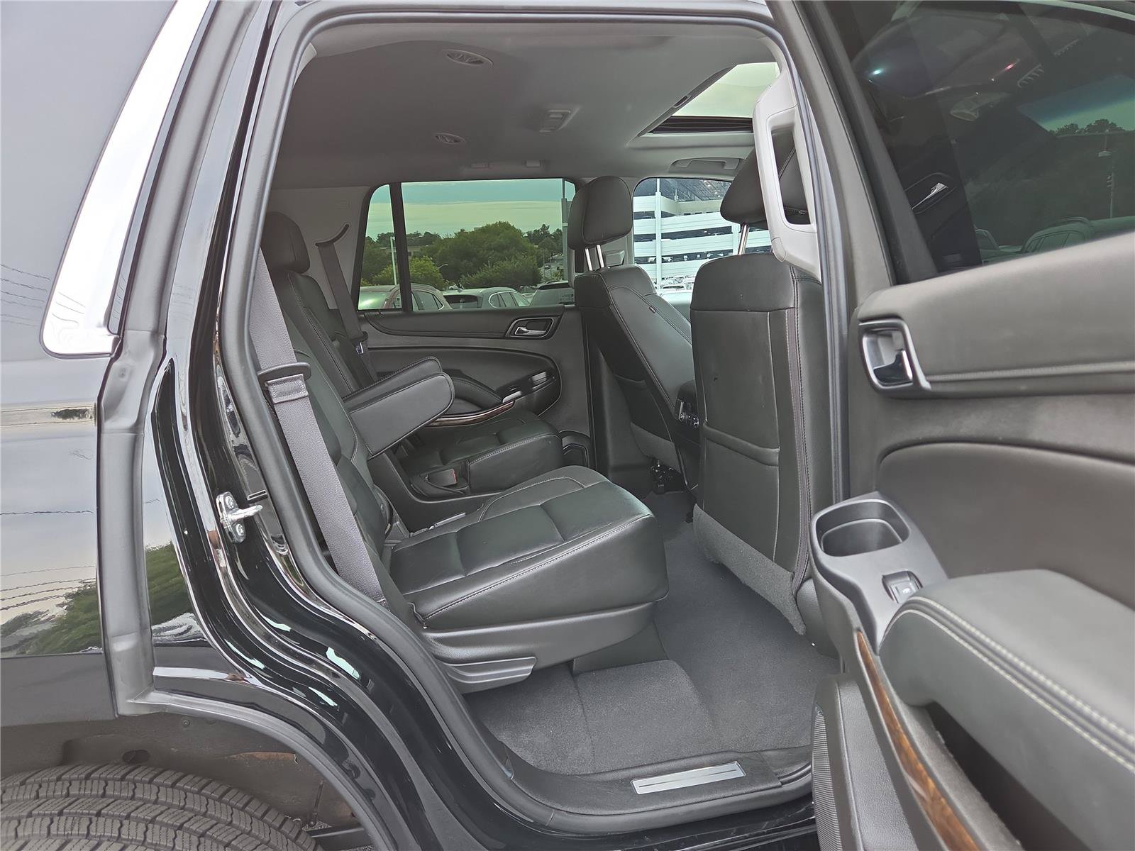 Used 2019 Chevrolet Tahoe LT w/ Max Trailering Package AWD/4WD image 28