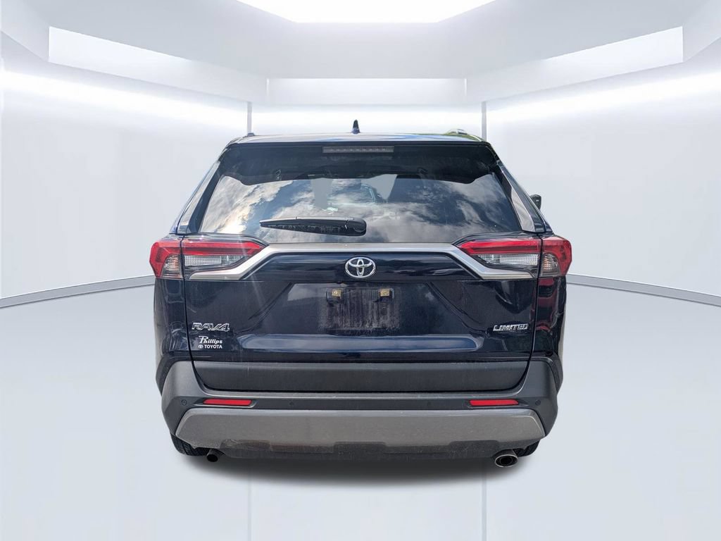 Used 2020 Toyota RAV4 Limited FWD image 17