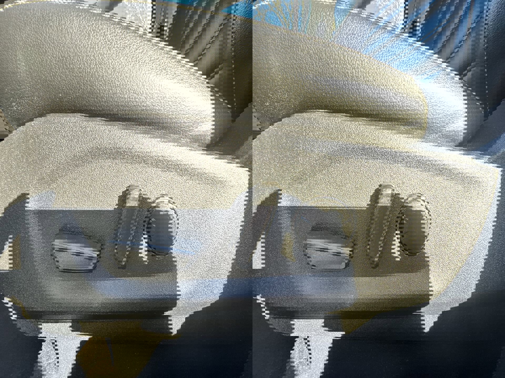 Used 2024 Ford Edge SEL image 12