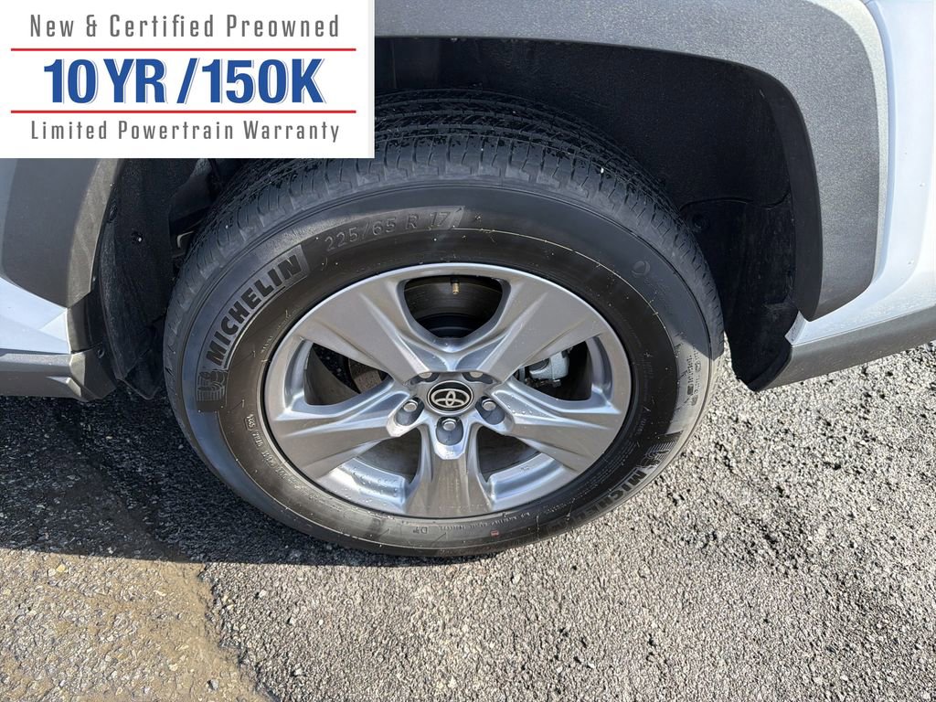 Used 2025 Toyota RAV4 XLE image 12