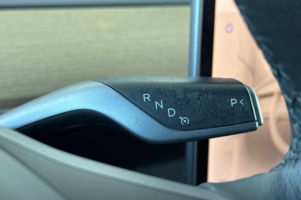 Used 2022 Tesla Model Y Performance AWD/4WD image 24
