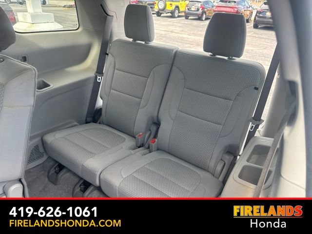Used 2021 GMC Acadia SLE w/ Driver Convenience Package AWD/4WD image 32