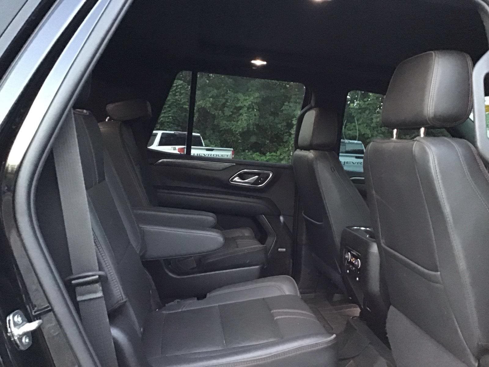Used 2022 Chevrolet Tahoe RST w/ Luxury Package AWD/4WD image 5