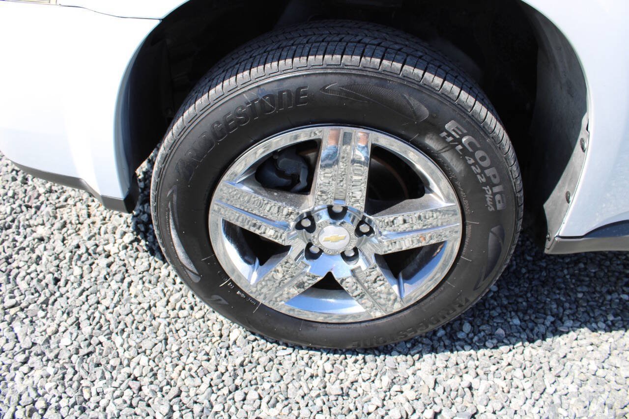 Used 2009 Chevrolet Equinox LT w/ LT Preferred Equipment Group FWD image 24