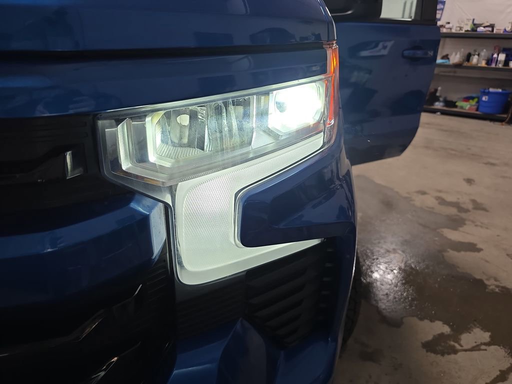 Certified 2023 Chevrolet Silverado 1500 RST AWD/4WD image 33