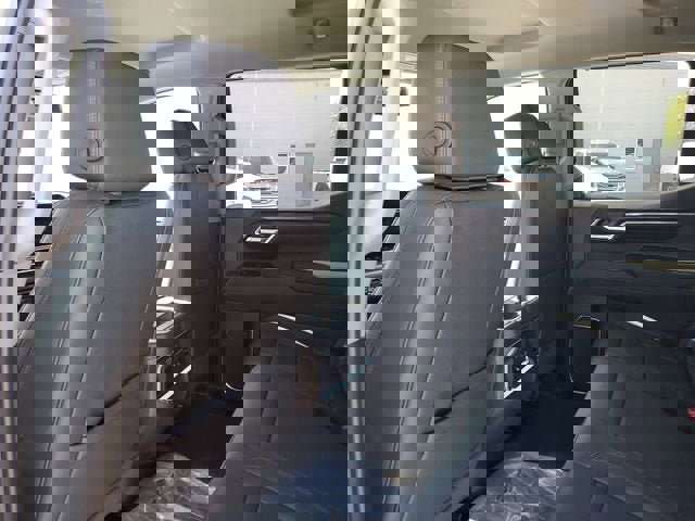 New 2026 GMC Sierra 1500 SLT w/ SLT Premium Package image 11