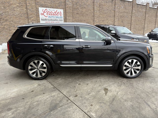 Used 2020 Kia Telluride S w/ S 8 Passenger Seating Package image 2