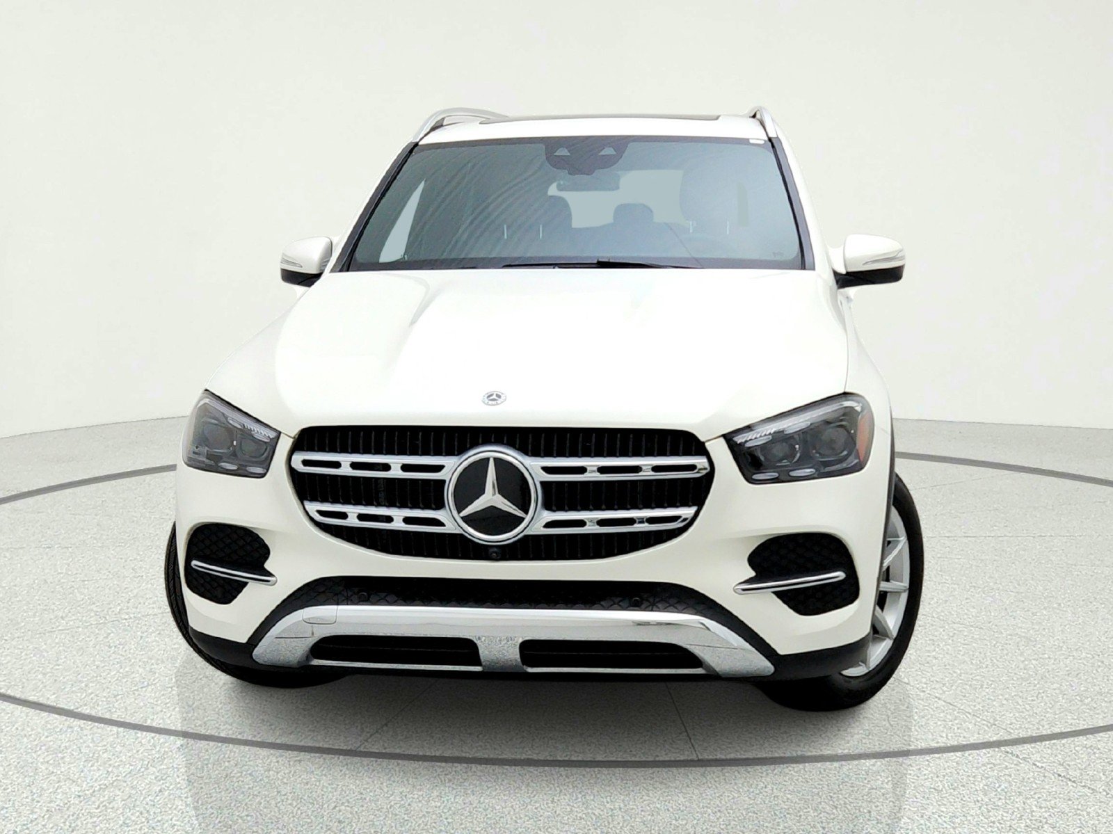 Used 2024 Mercedes-Benz GLE 450e 4MATIC image 3