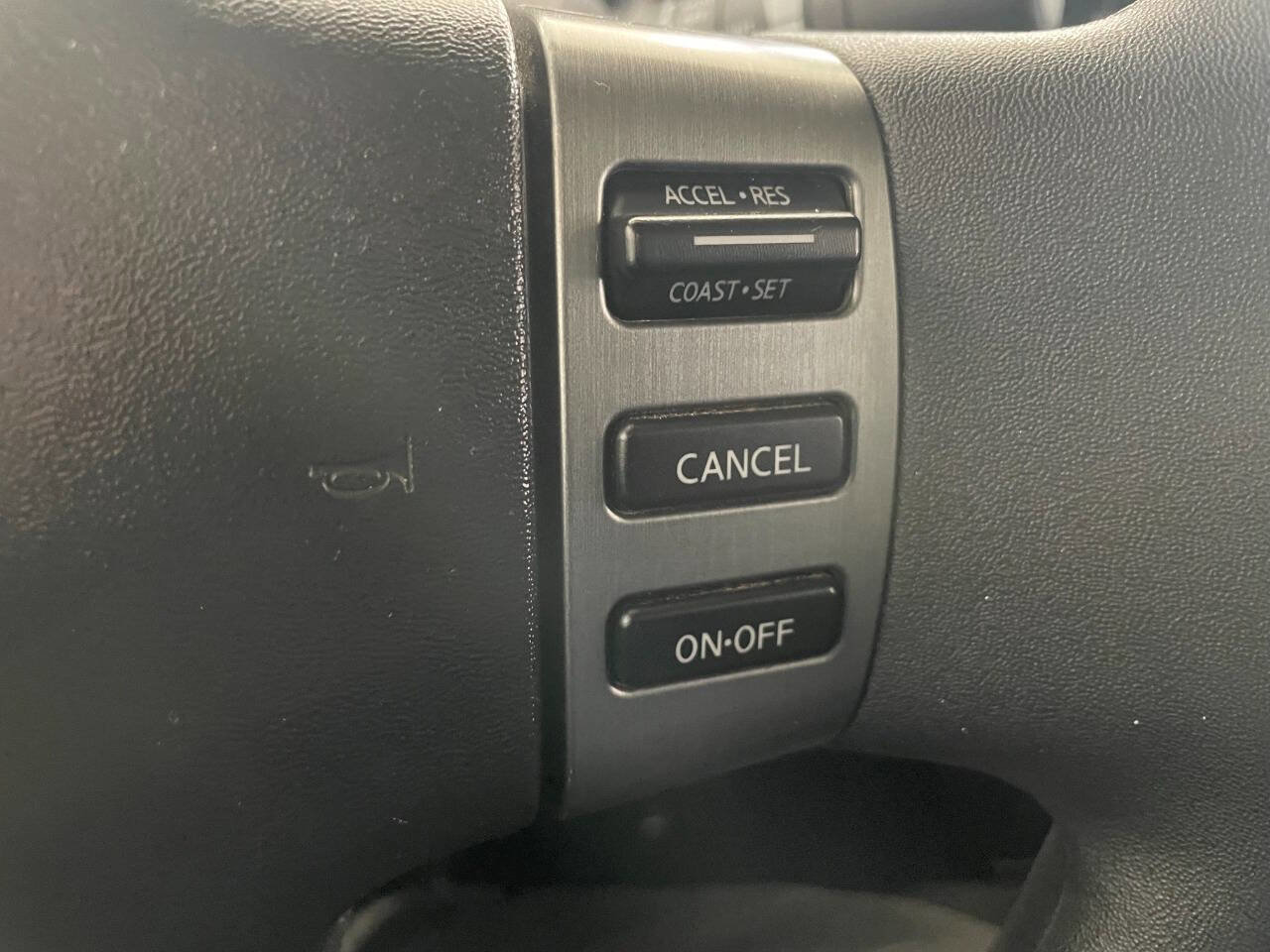 Used 2012 Nissan Titan SV image 35