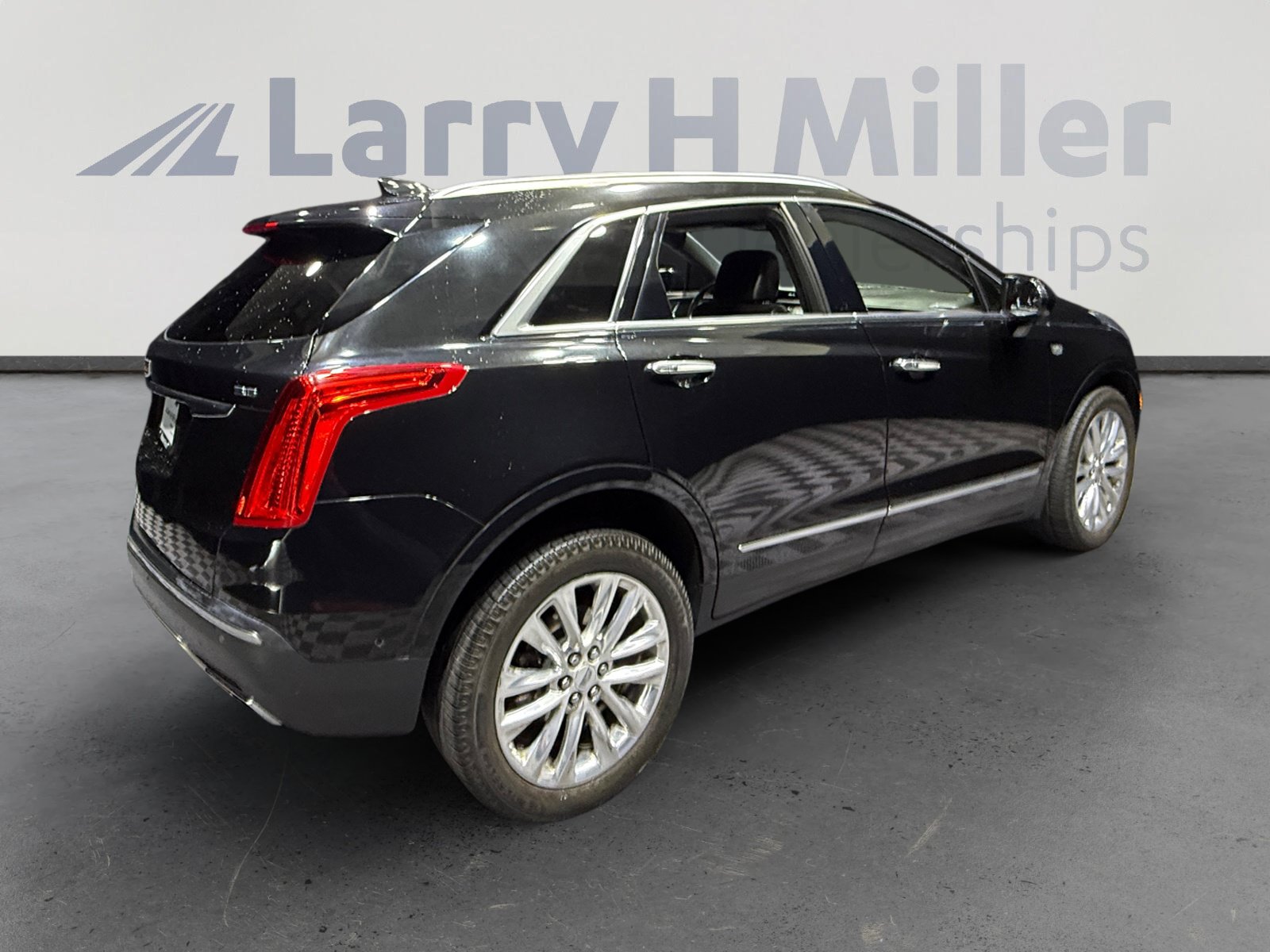 Used 2019 Cadillac XT5 Platinum AWD/4WD image 5