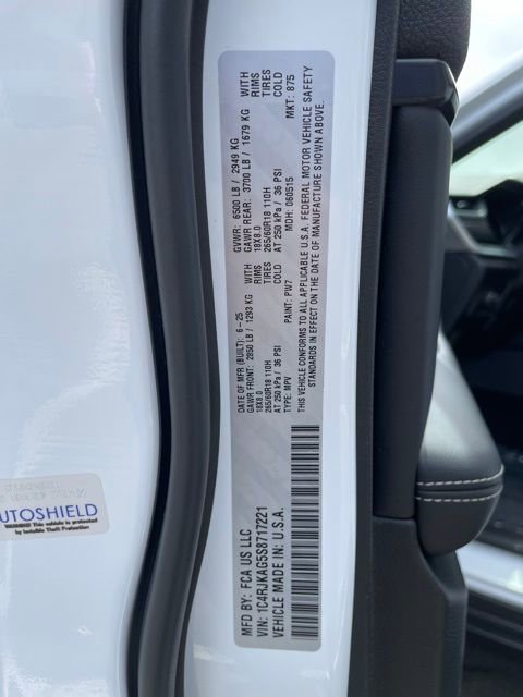 Used 2025 Jeep Grand Cherokee L Laredo AWD/4WD image 37