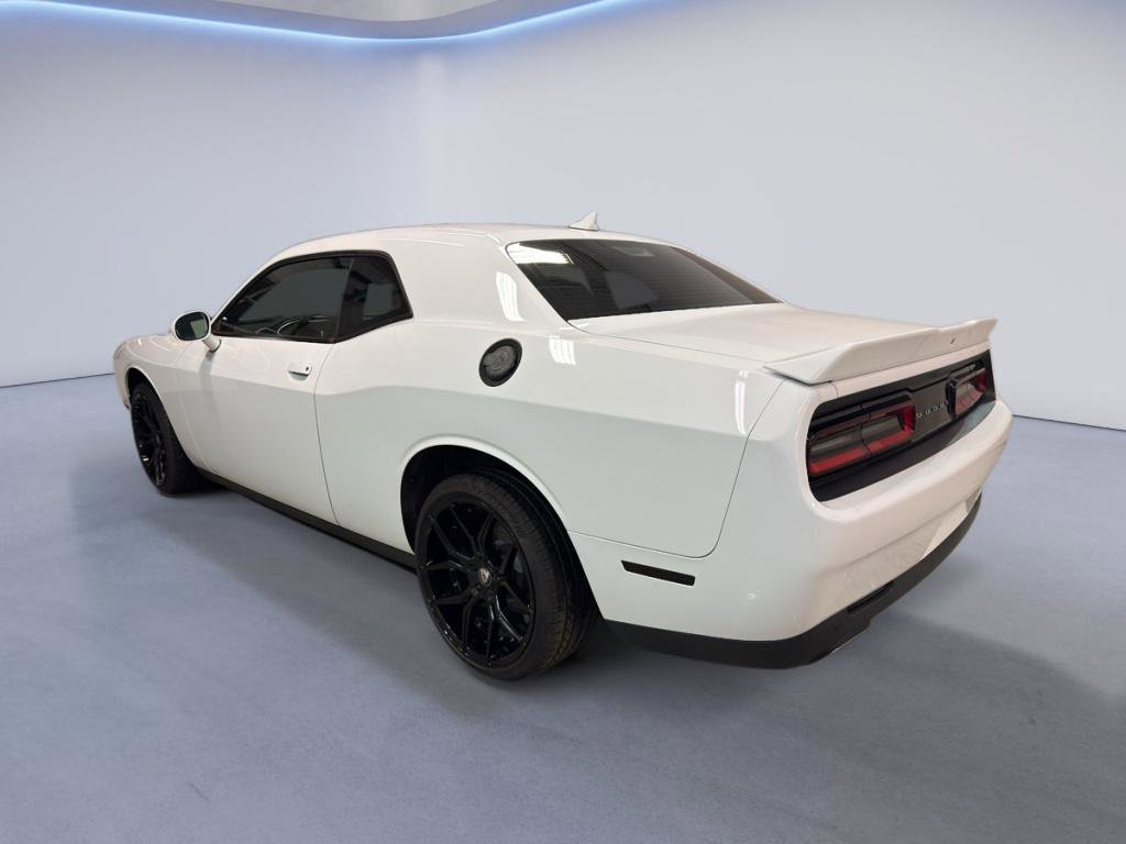 Used 2018 Dodge Challenger SXT Plus image 4