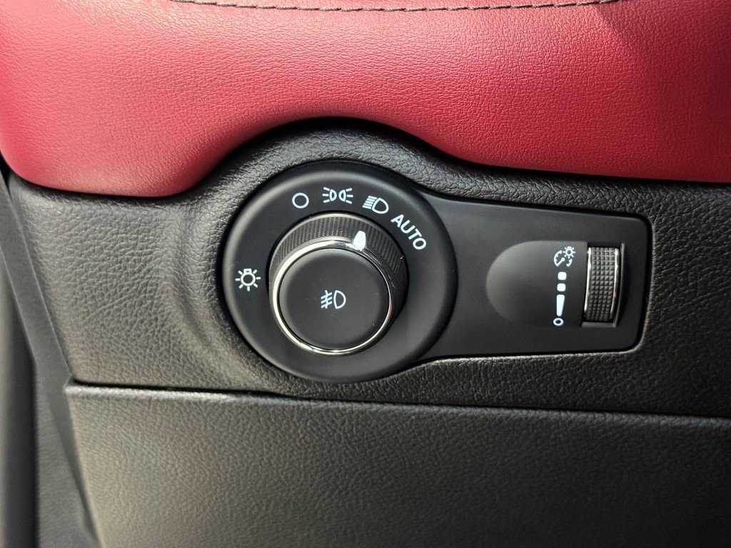 Used 2022 Dodge Durango R/T w/ Blacktop Package image 47