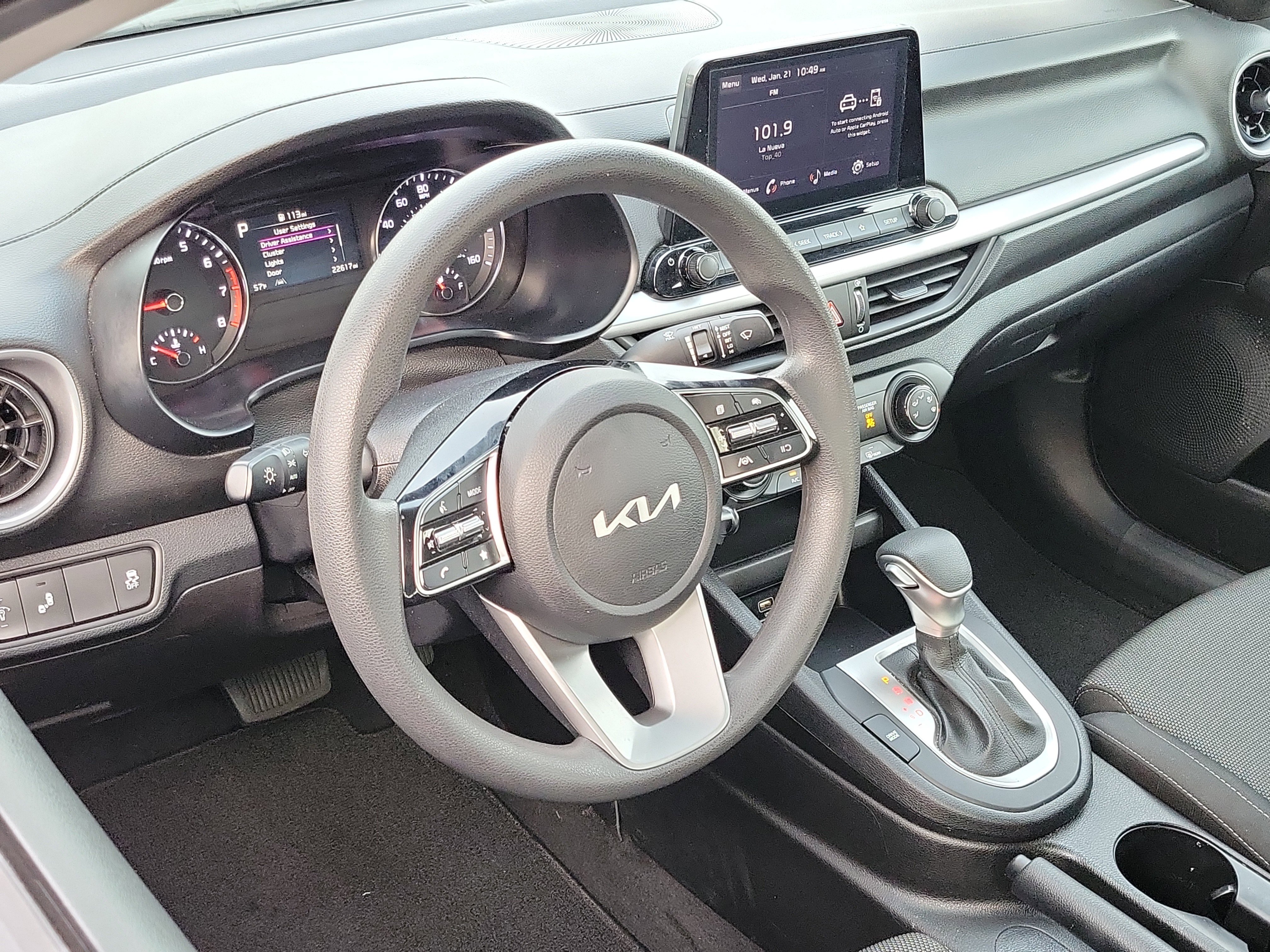 Used 2024 Kia Forte LXS w/ LXS Technology Package image 5