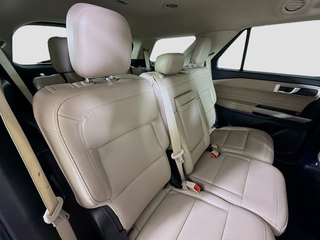 Used 2023 Ford Explorer XLT w/ Equipment Group 202A image 28