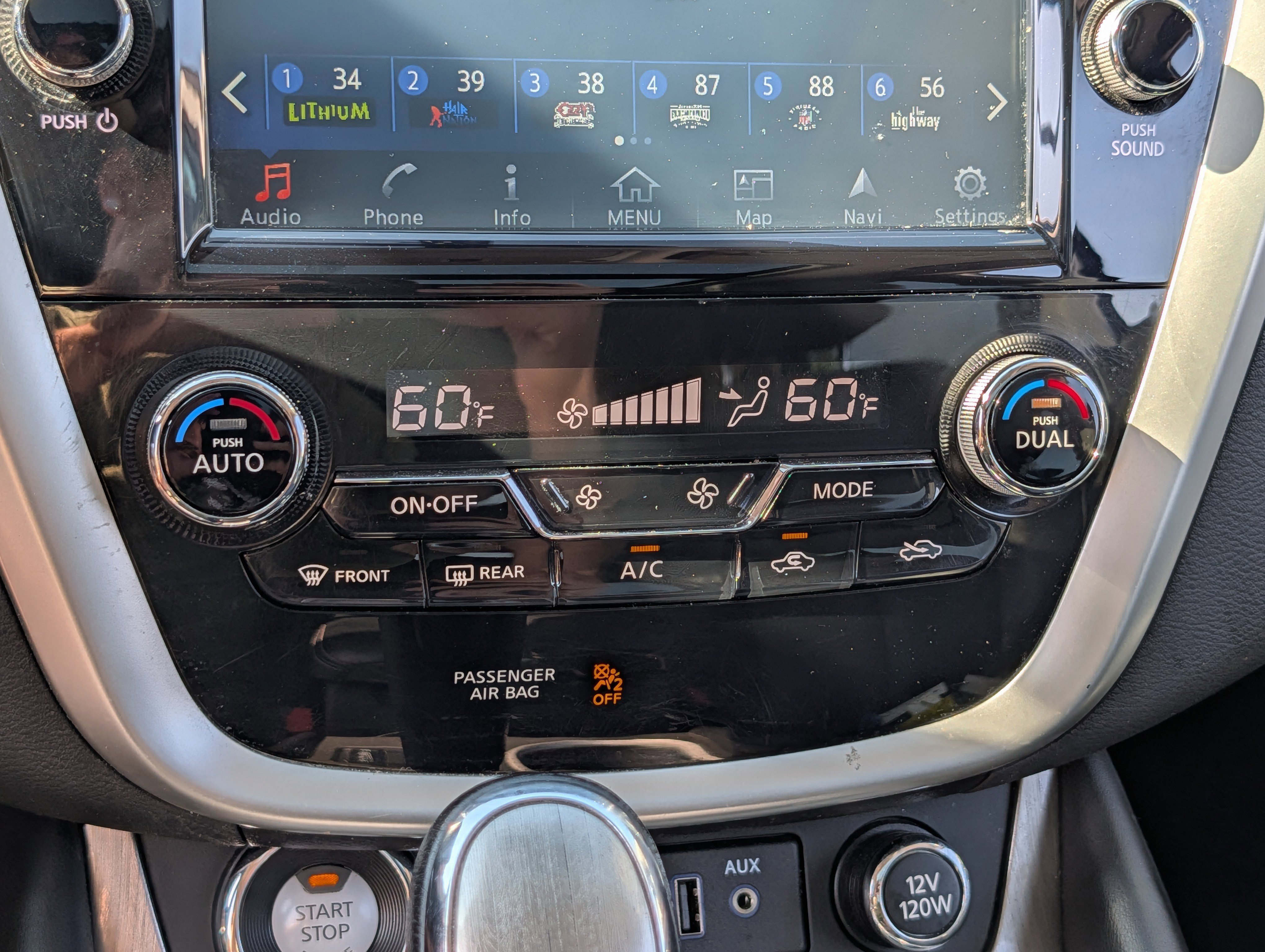 Used 2018 Nissan Murano SL w/ Moonroof Package AWD/4WD image 23