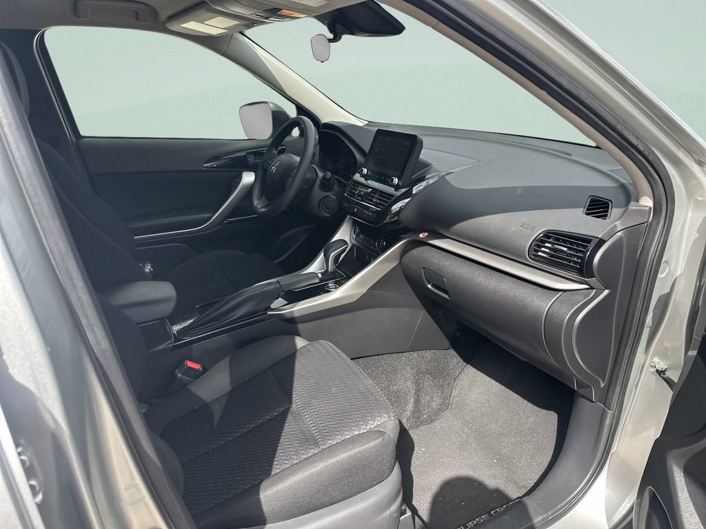 Used 2025 Mitsubishi Eclipse Cross LE AWD/4WD image 14