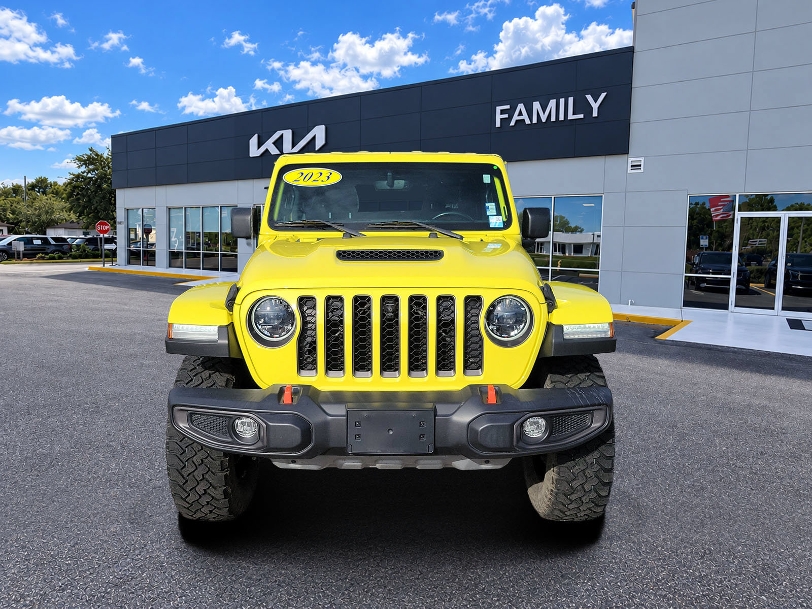 Used 2023 Jeep Gladiator Mojave w/ LED Lighting Group AWD/4WD image 2