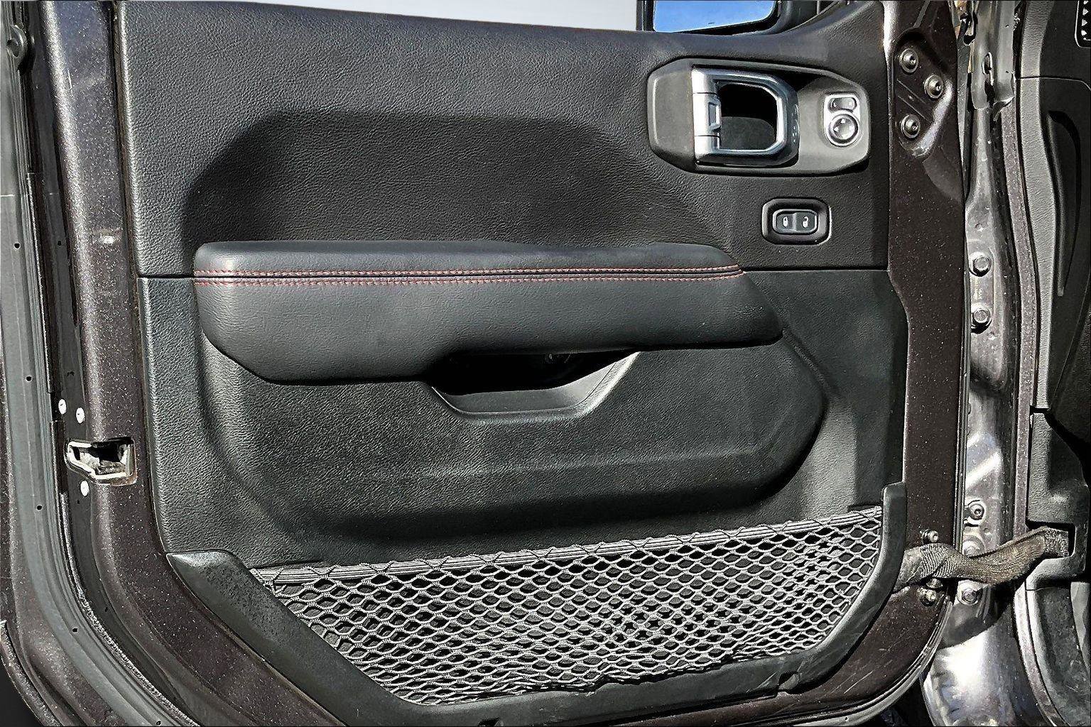 Used 2020 Jeep Gladiator Rubicon image 25