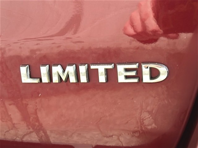 Used 2018 Jeep Grand Cherokee Limited image 30