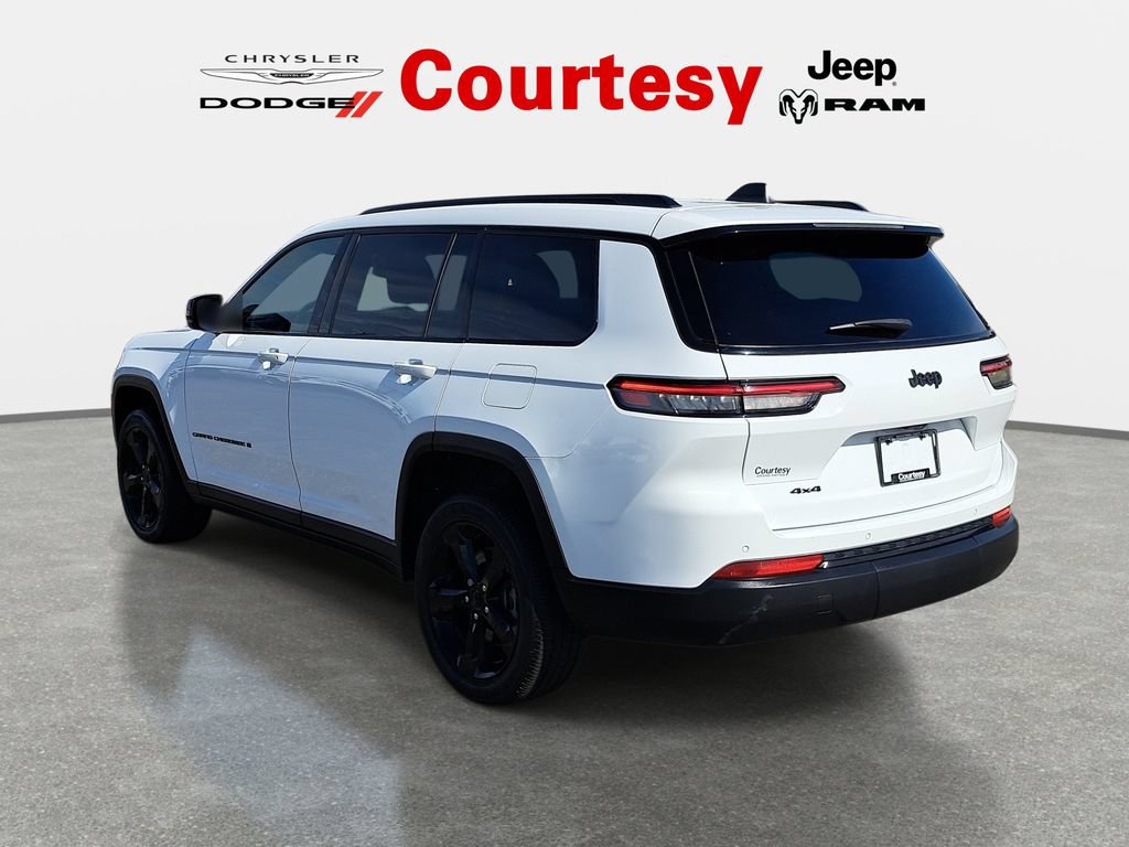 Certified 2023 Jeep Grand Cherokee L Altitude AWD/4WD image 5