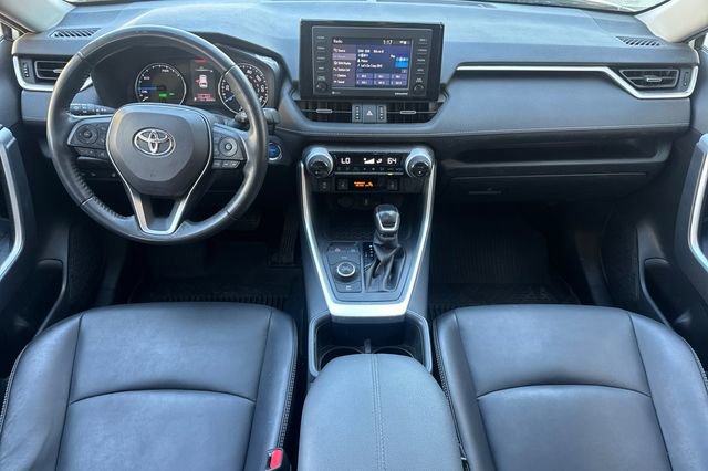 Used 2022 Toyota RAV4 XLE Premium image 13