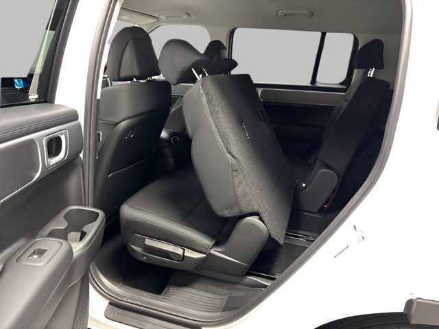 New 2026 Hyundai Santa Fe SE image 36