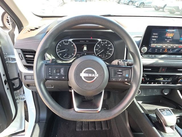 Used 2023 Nissan Rogue SV image 15