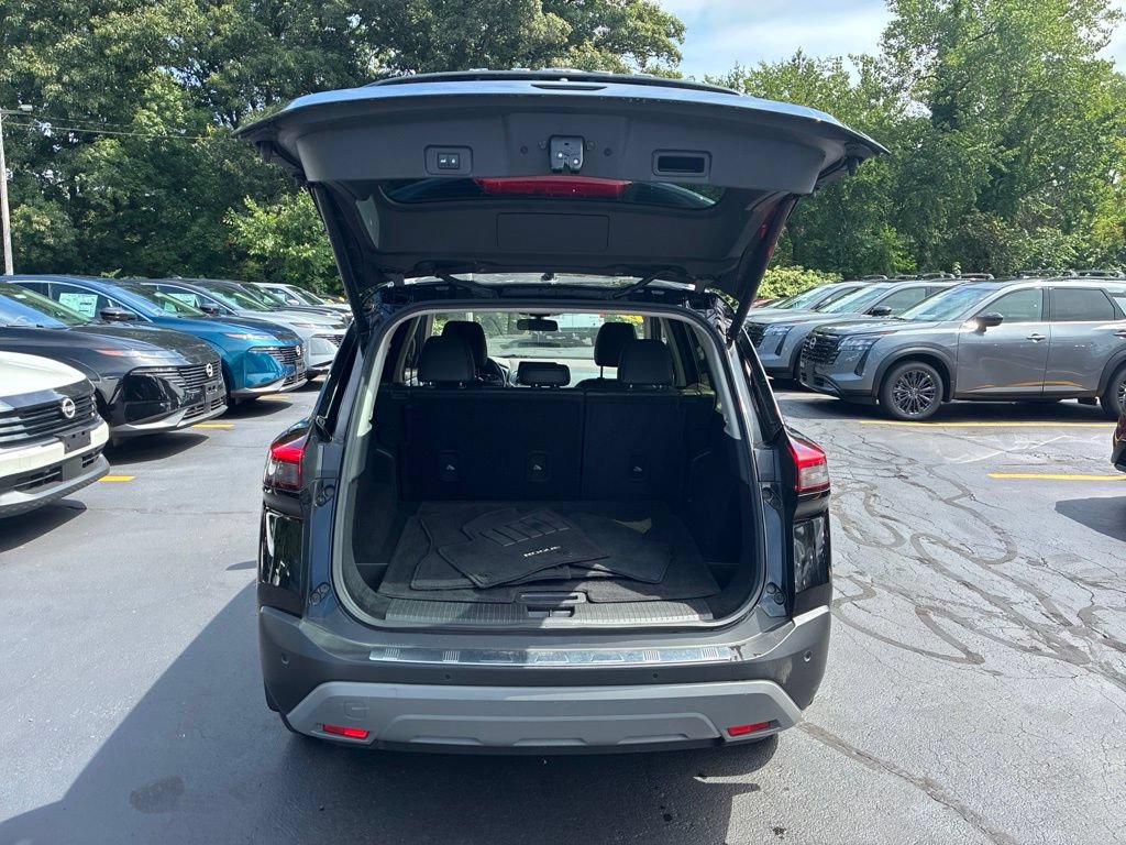 Certified 2023 Nissan Rogue SV w/ SV Premium B Package AWD/4WD image 13