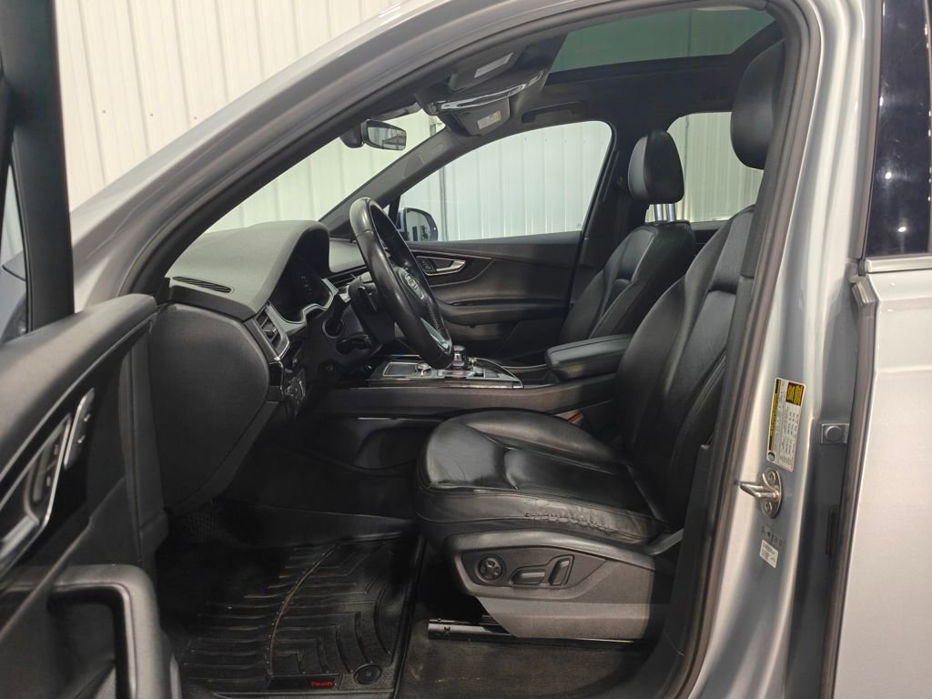 Used 2019 Audi Q7 3.0T Premium Plus w/ Premium Plus Package AWD/4WD image 40
