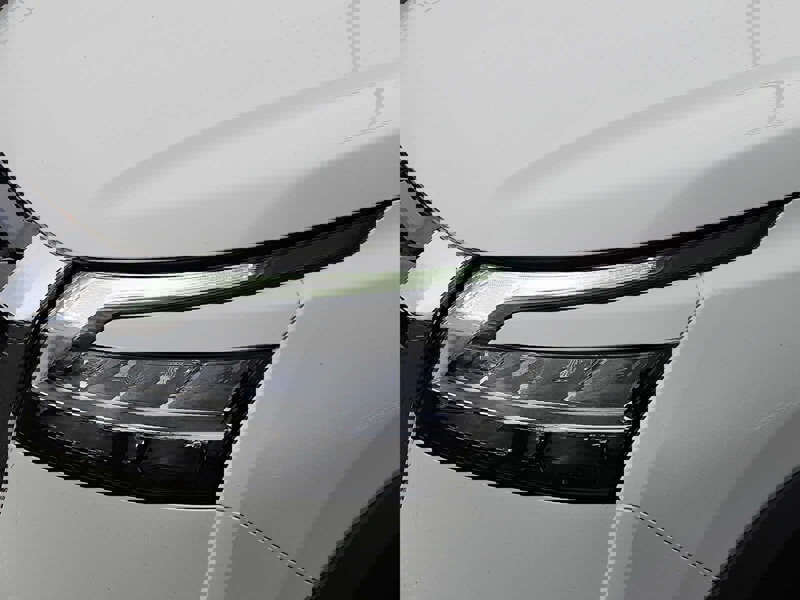 Used 2022 Nissan Pathfinder S AWD/4WD image 8