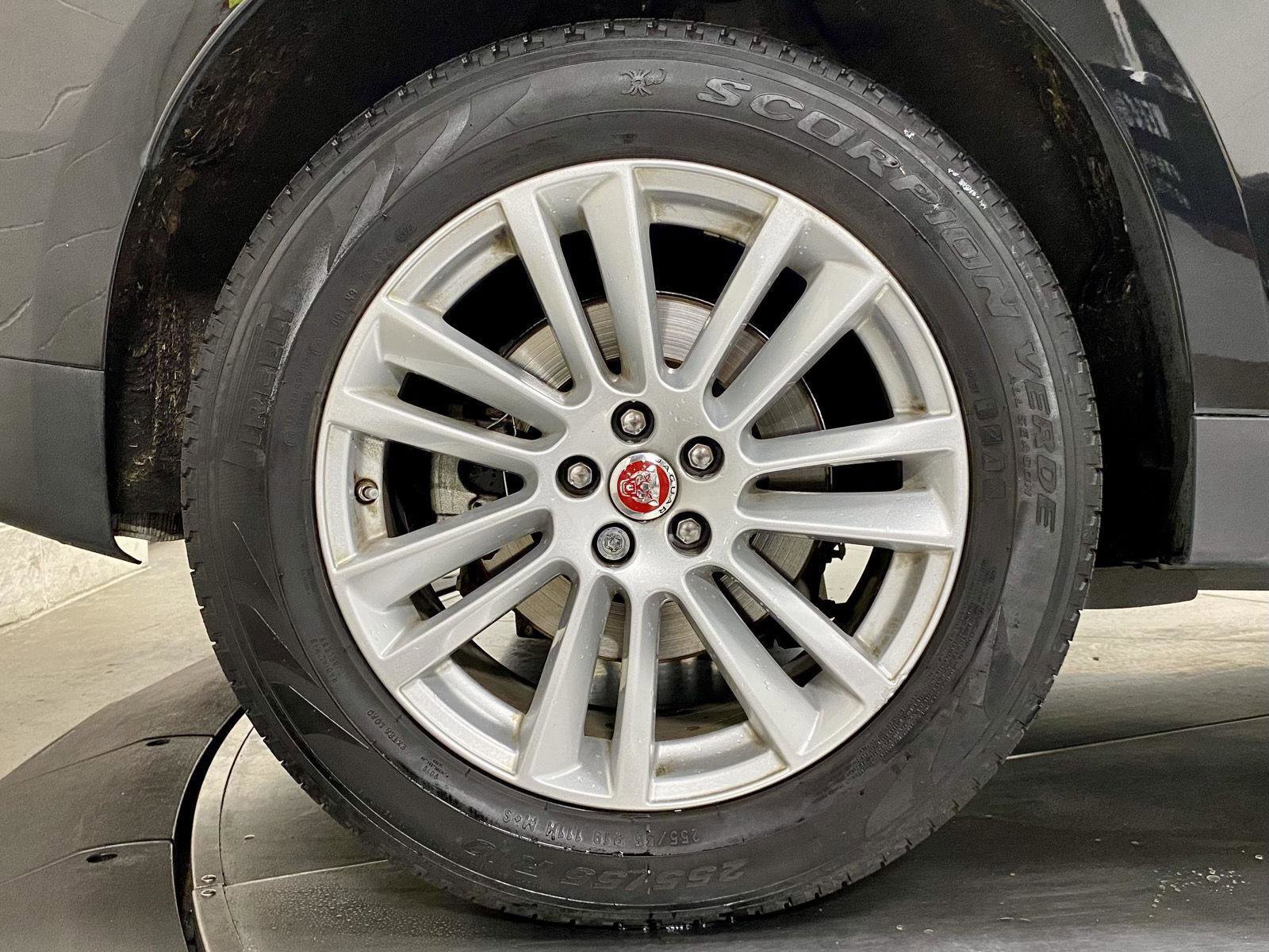 Used 2018 Jaguar F-PACE Prestige AWD/4WD image 11