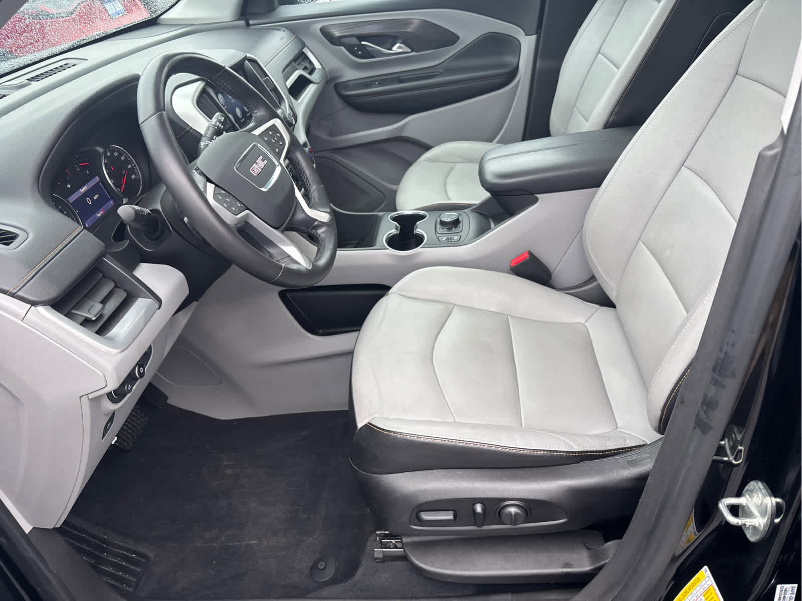 Used 2021 GMC Terrain SLT image 8