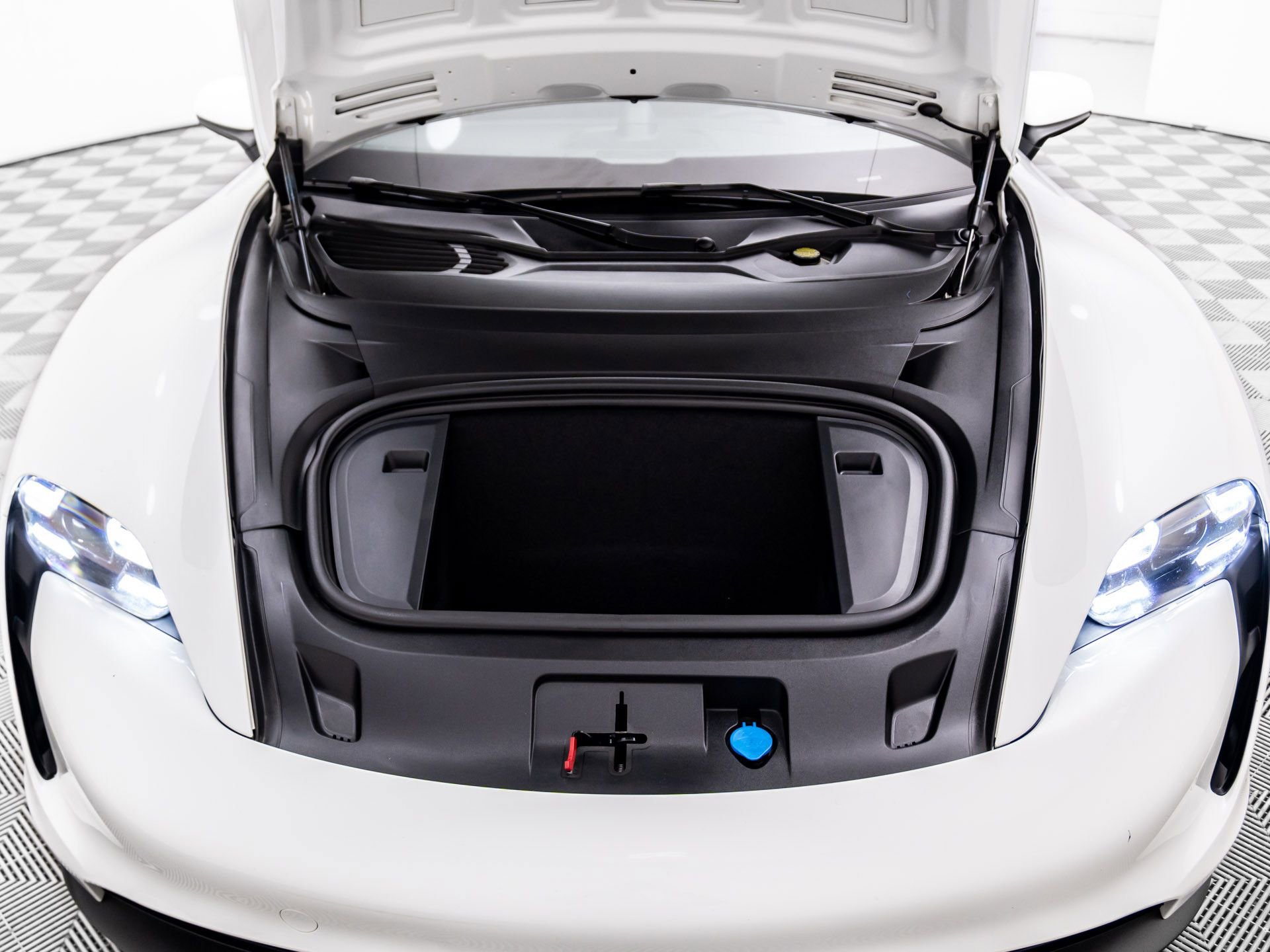 Used 2021 Porsche Taycan 4S image 30