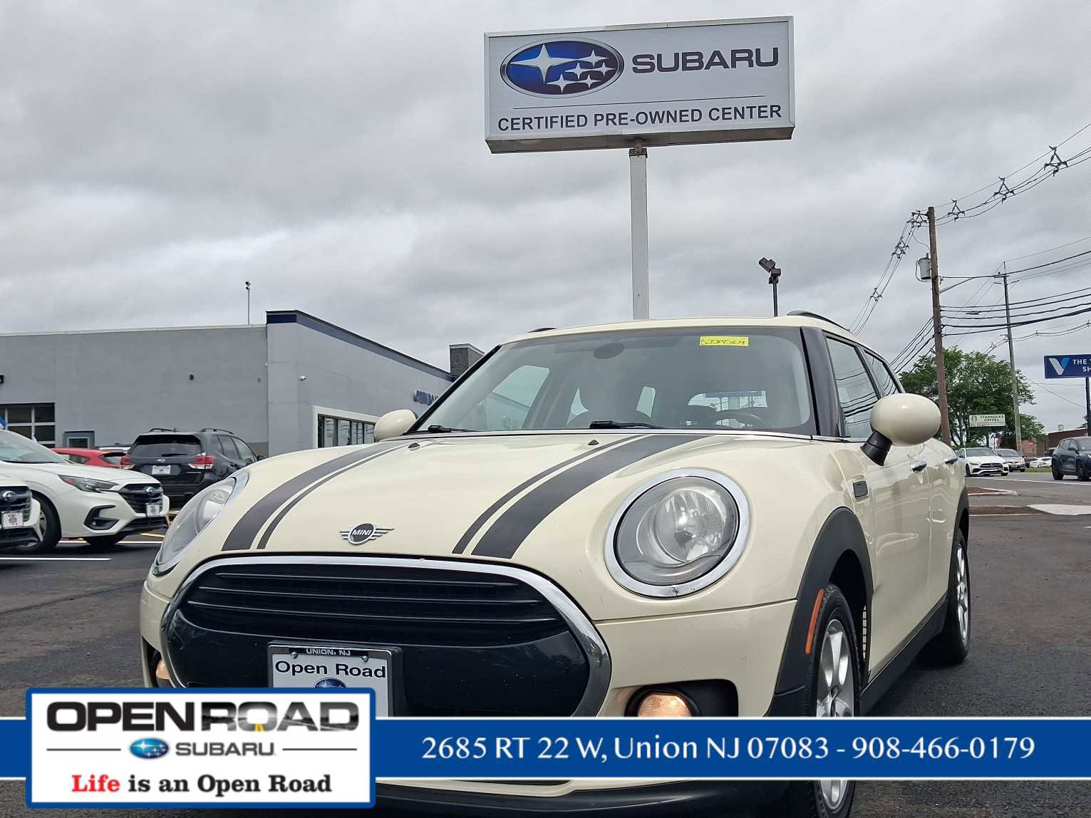 Used 2019 MINI Cooper Clubman ALL4 AWD/4WD image 1