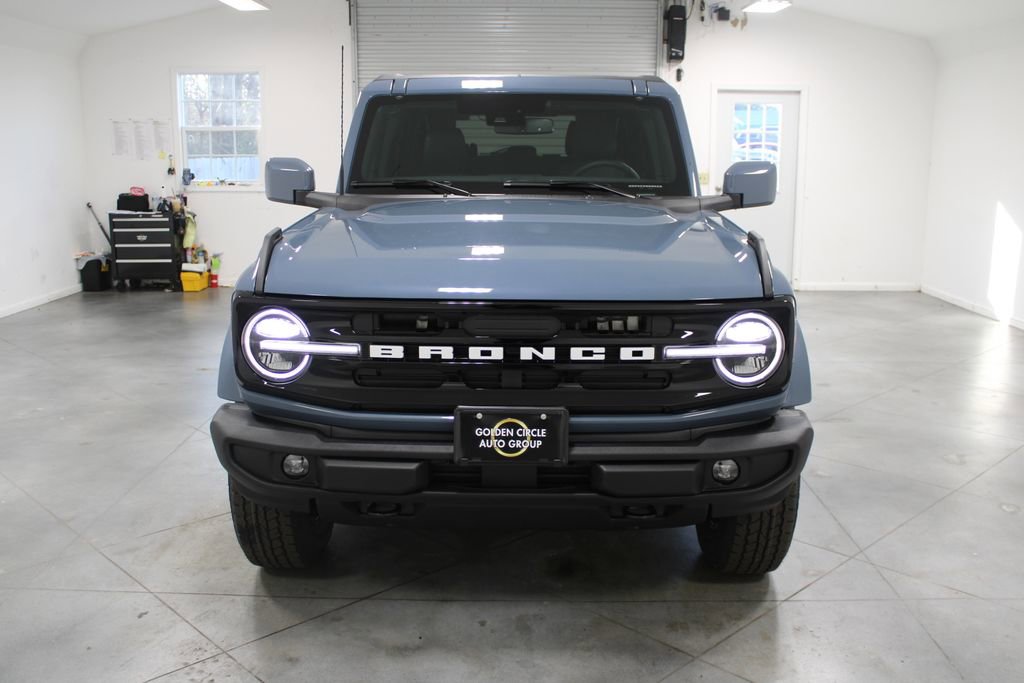 New 2025 Ford Bronco Outer Banks image 2