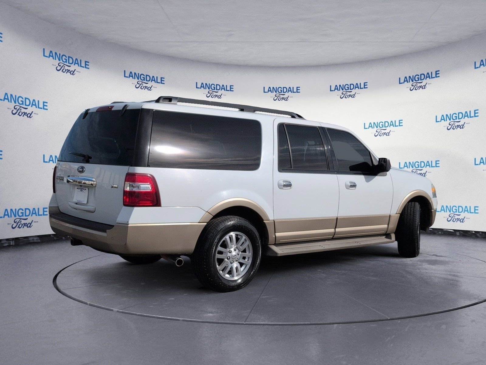 Used 2012 Ford Expedition EL XLT image 4