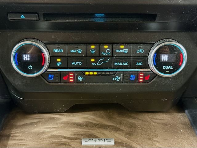 Used 2018 Ford Expedition Max Platinum AWD/4WD image 16