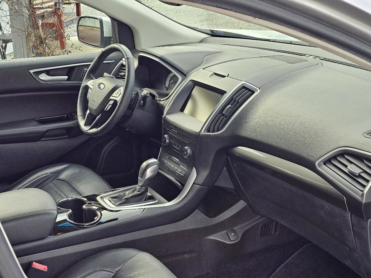 Used 2015 Ford Edge SEL w/ Equipment Group 201A image 34