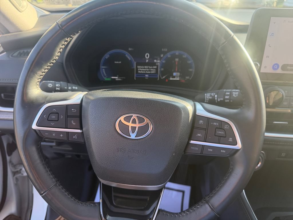 Used 2024 Toyota Grand Highlander AWD Hybrid image 15