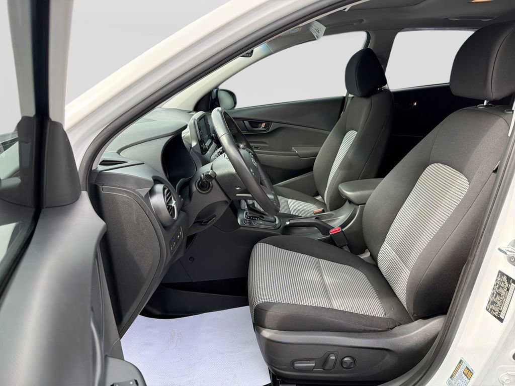 Certified 2021 Hyundai Kona SEL Plus w/ Cargo Package image 15
