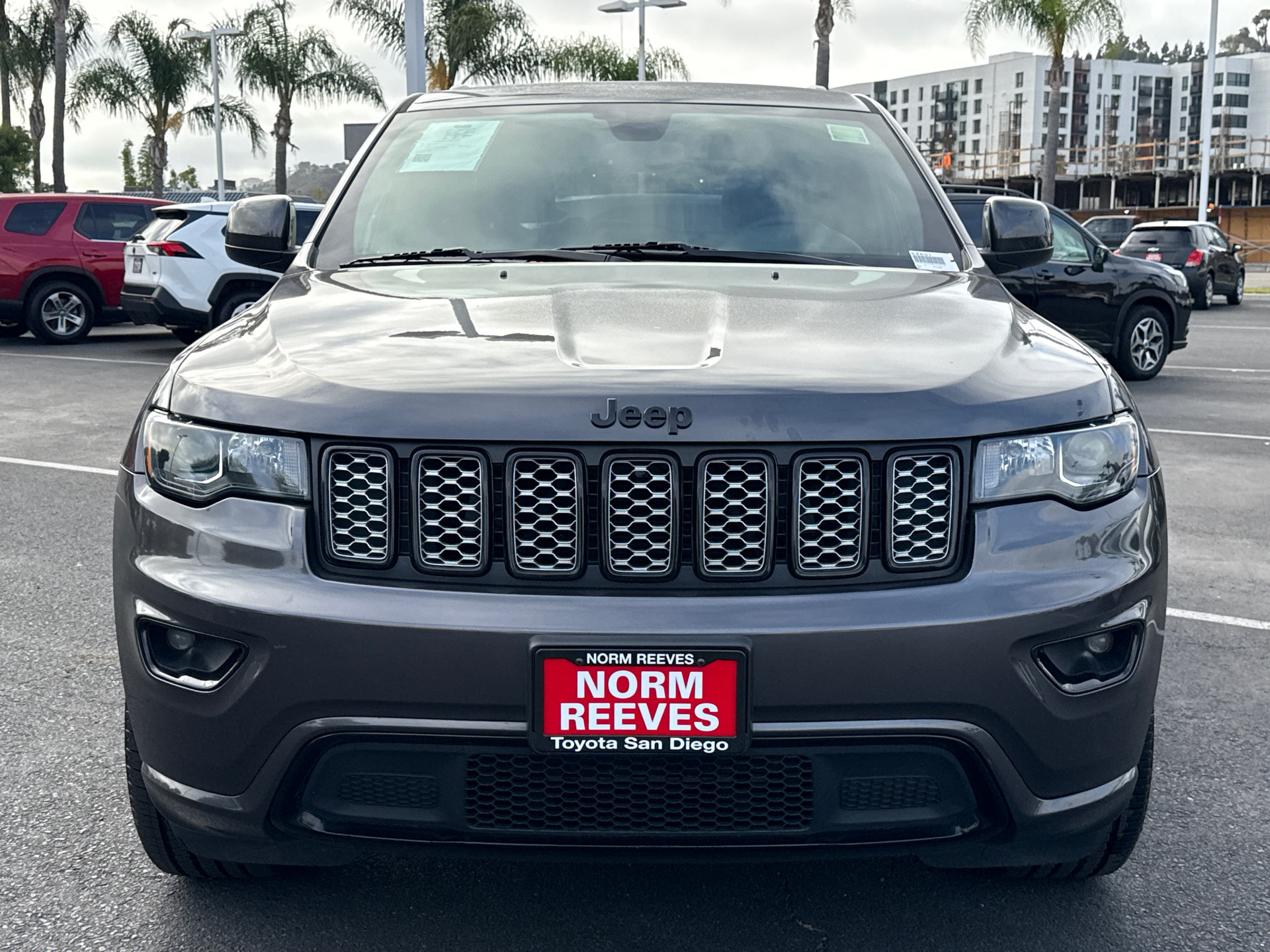 Used 2017 Jeep Grand Cherokee Altitude RWD image 6