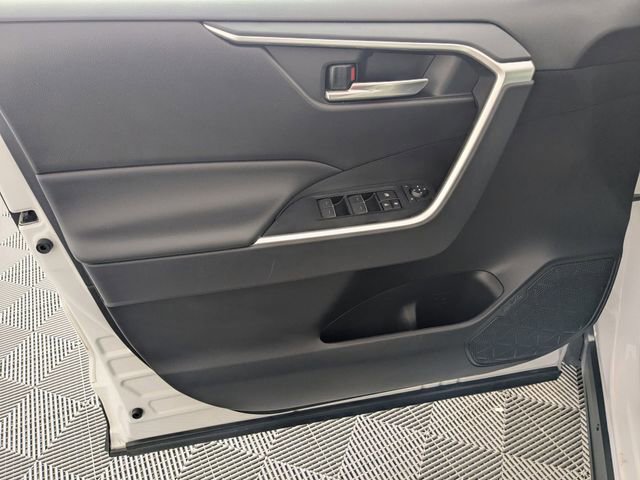Used 2024 Toyota RAV4 XLE Premium image 10