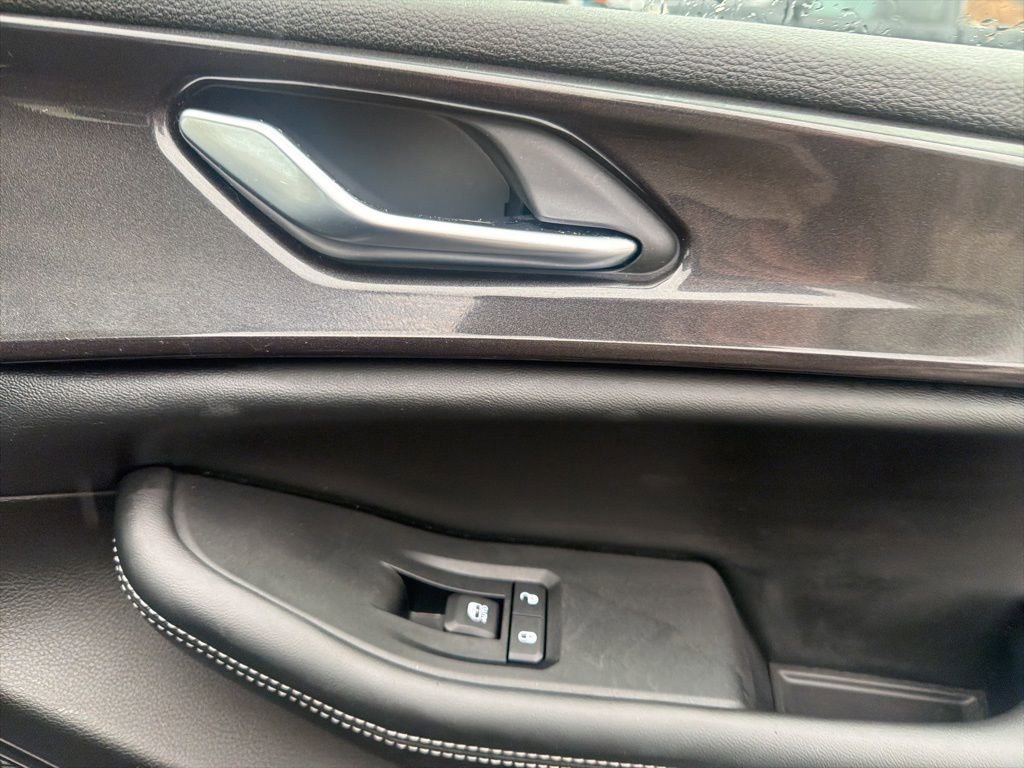 Used 2023 Jeep Grand Cherokee L Laredo image 21