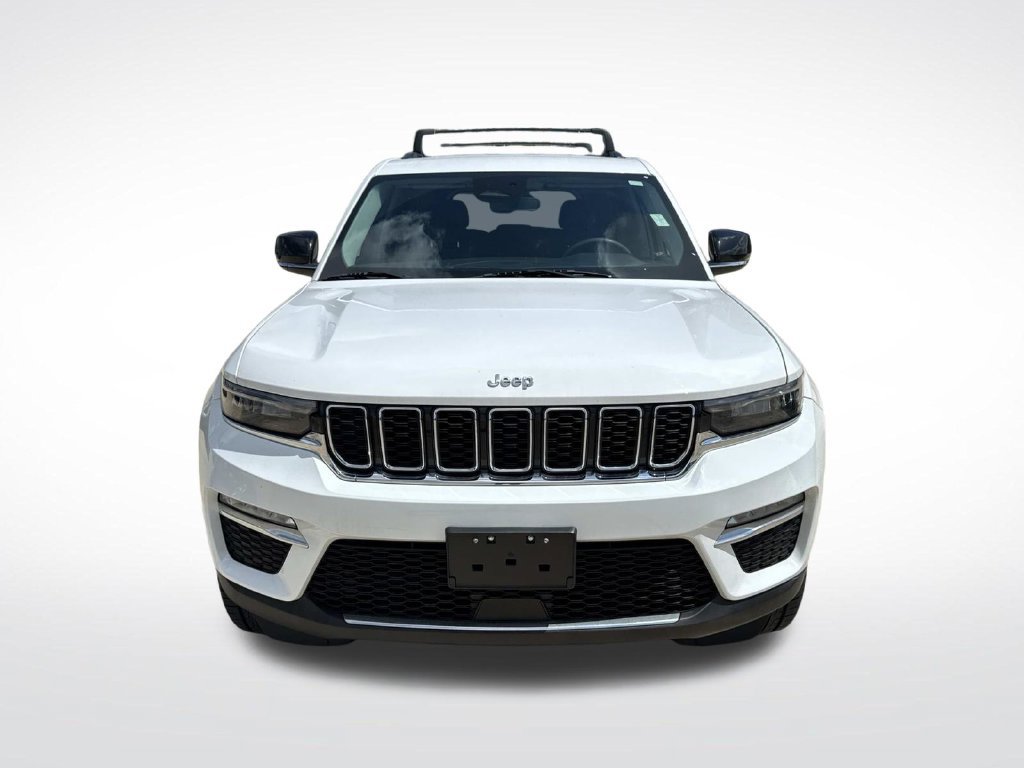 Used 2023 Jeep Grand Cherokee Limited AWD/4WD image 3