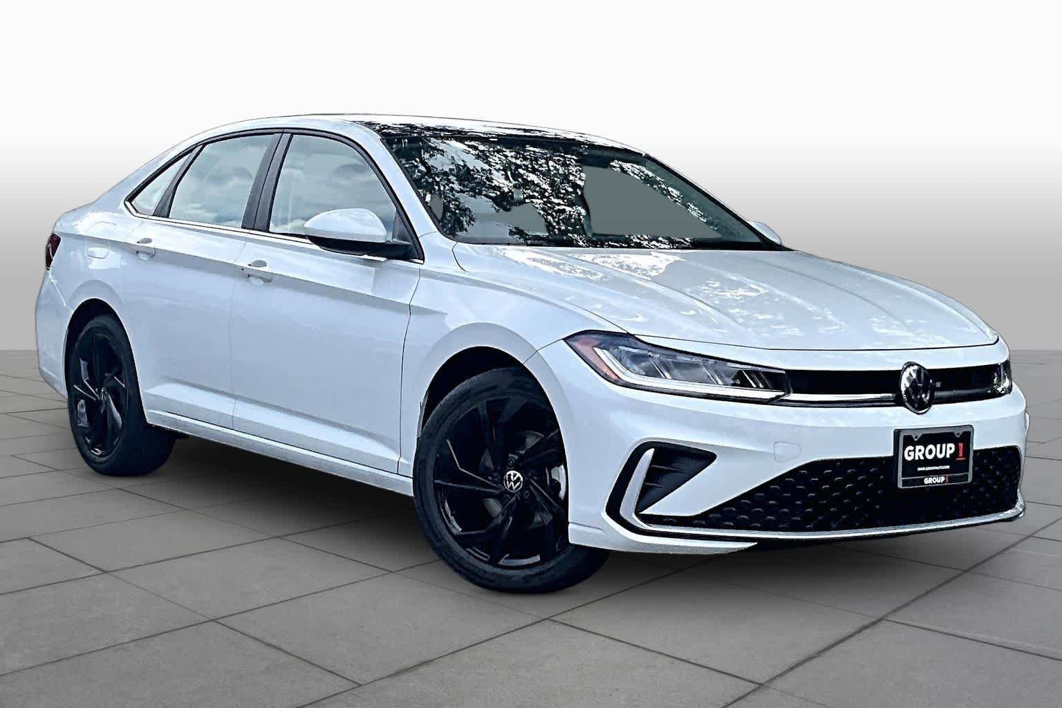 New 2027 Volkswagen Jetta SE FWD image 2