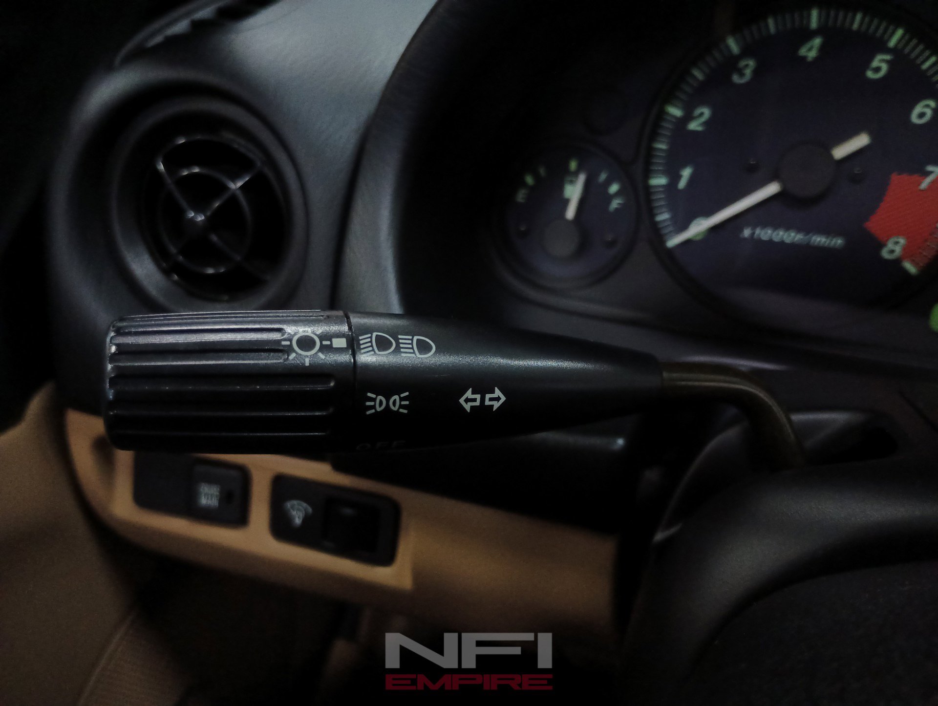 Used 1999 MAZDA MX-5 Miata RWD image 42