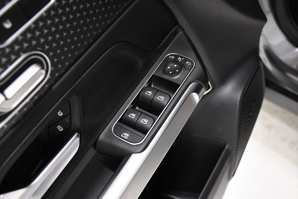 New 2026 Mercedes-Benz GLB 250 4MATIC image 15